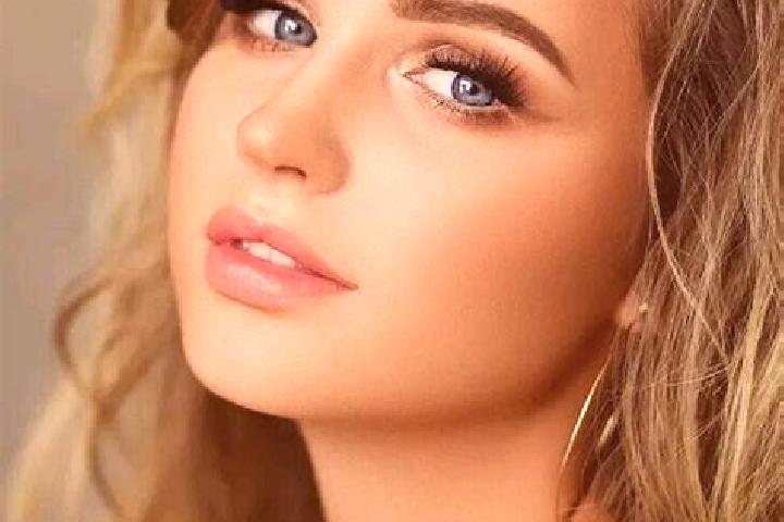 Maya, 37, a dark blonde blue-eyed asian companion based in Lurago Marinone. Offering Overnight, GFE, A-Level. Available for incall and outcall, overnight boo...