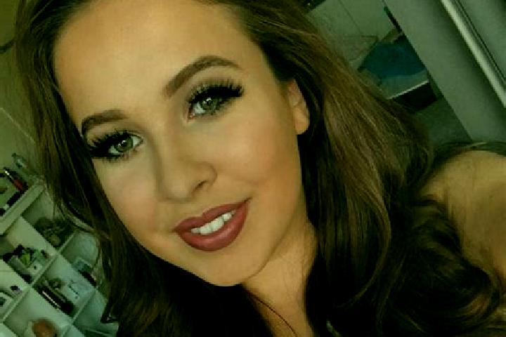 Maya, 38, a auburn amber-eyed mixed companion based in Falkenburg. Offering Domination, OWO, A-Level, Dinner Date, Erotic Massage. Available for incall and o...