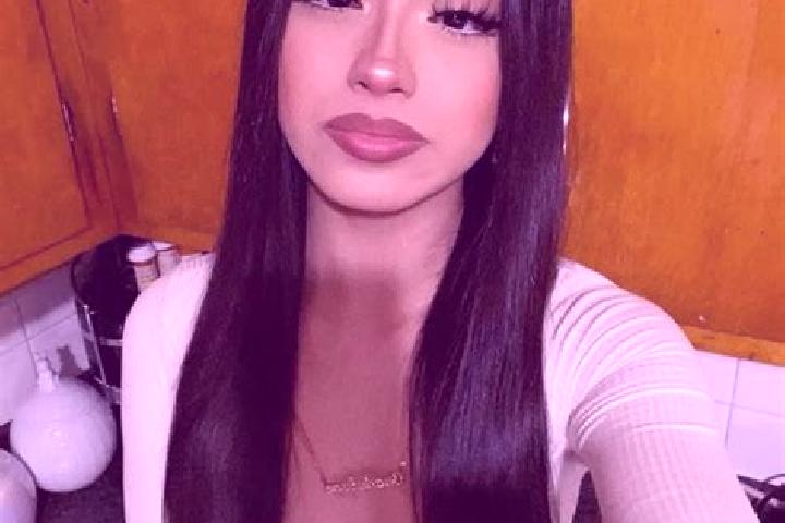 Maya, 39, a chestnut grey-eyed latina companion based in Gangkou. Offering A-Level, Erotic Massage, Party Girl, Dinner Date, BDSM. Available for incall and o...