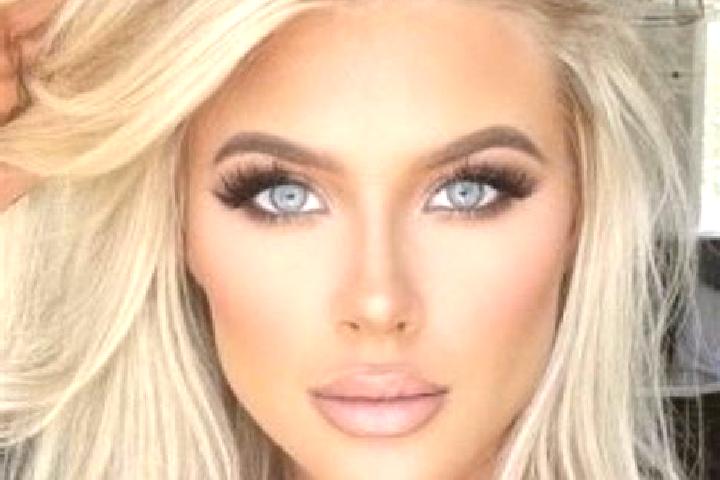 Mia, 20, a platinum blonde amber-eyed ebony companion based in Cruz Blanca. Offering Duos, Roleplay. Available for incall and outcall, overnight bookings ava...