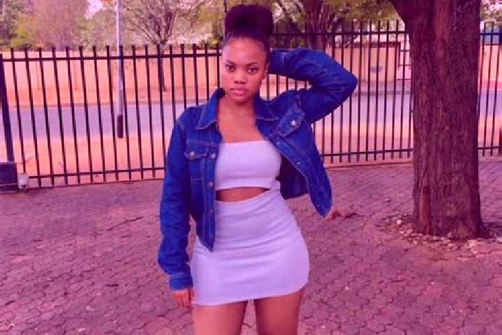 Mia, 20 — Escort in Mkhuhlu, South Africa