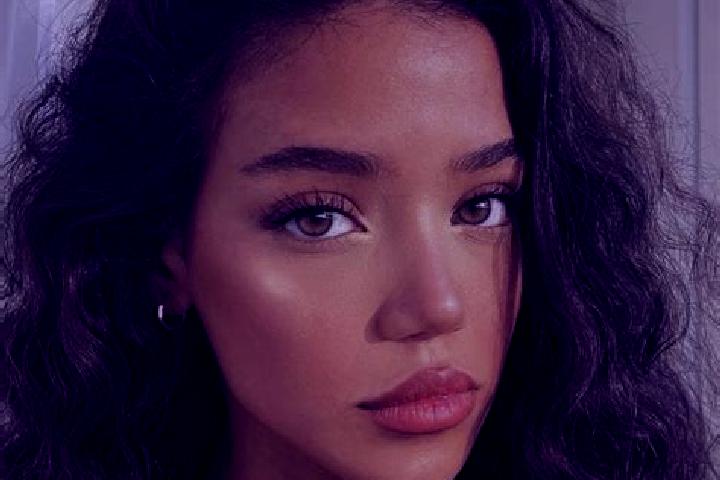 Mia, 21, a black brown-eyed ebony companion based in Kazachinskoye. Offering Dinner Date, Deep French Kissing, BDSM. Available for incall and outcall, overni...