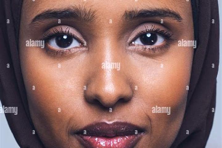 Mia, 21, a black dark-eyed middle eastern companion based in Villeneuve-sur-Yonne. Offering Fetish, Prostate Massage, Couples, Domination, Tantra. Available ...