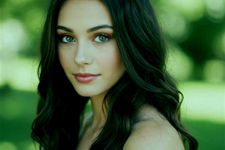Mia, 21, a chestnut hazel-eyed caucasian companion based in Capodimonte. Offering OWO, Girlfriend Experience, 69. Available for incall and outcall, day and e...