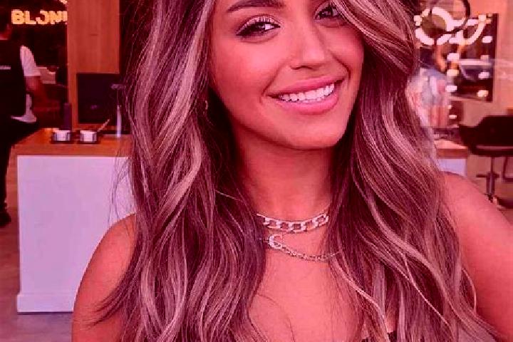 Mia, 21, a dark blonde brown-eyed indian companion based in Del Campillo. Offering BDSM, Erotic Massage, Massage. Available for incall and outcall, overnight...