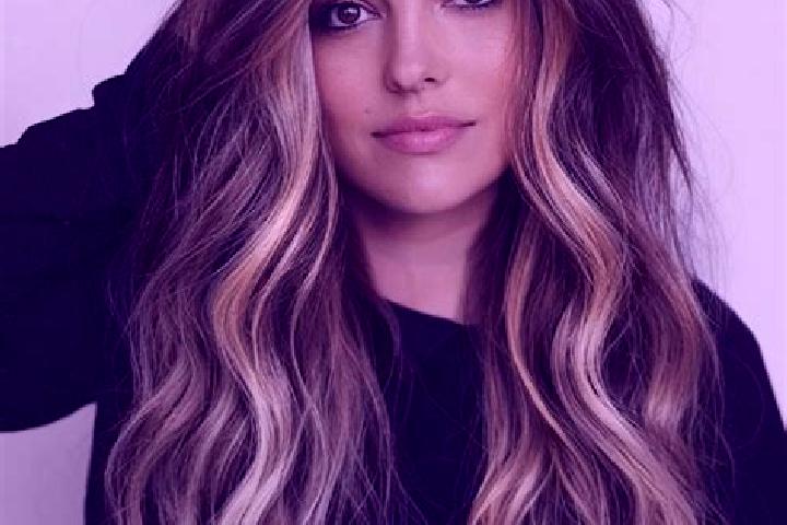 Mia, 21, a dark blonde brown-eyed indian companion based in Plesi. Offering Dinner Date, Deep French Kissing, Domination, Massage. Available for incall and o...