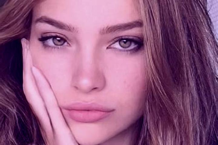 Mia, 21, a dark blonde hazel-eyed mixed companion based in Casas Bajas. Offering Deep French Kissing, GFE, 69. Available for incall and outcall, overnight bo...