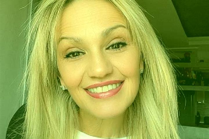 Mia, 21 — Escort in Deisenhausen, Germany
