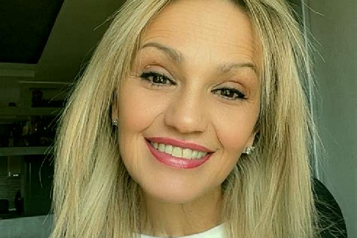 Mia, 21 — Escort in Elliniko, Greece