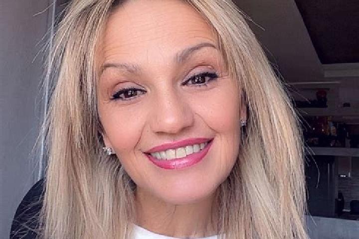 Mia, 21 — Escort in Nouainville, France