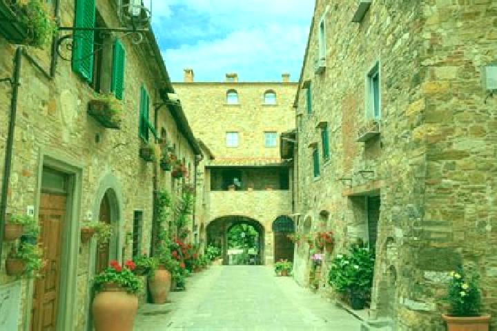 Mia, 21 — Escort in Poggio di Chiesanuova, San Marino