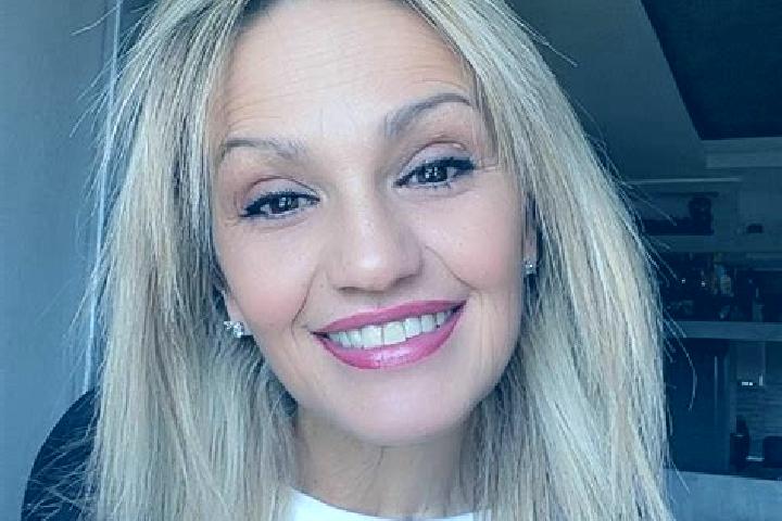 Mia, 21 — Escort in Yakhnyky, Ukraine
