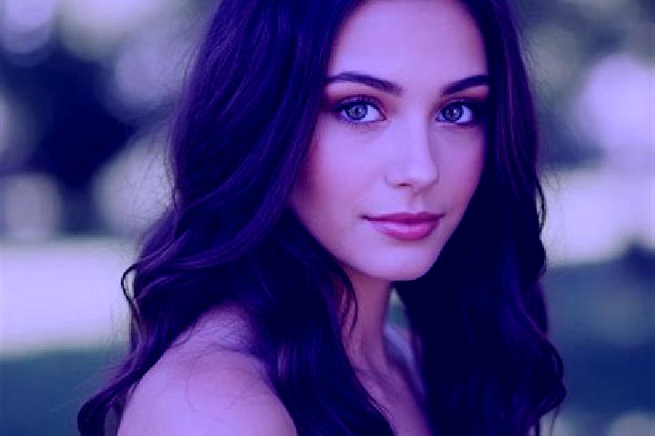 Mia, 22, a brunette hazel-eyed mediterranean companion based in Bambang. Offering Couples, Party Girl, Tantra, Massage. Available for incall and outcall, day...