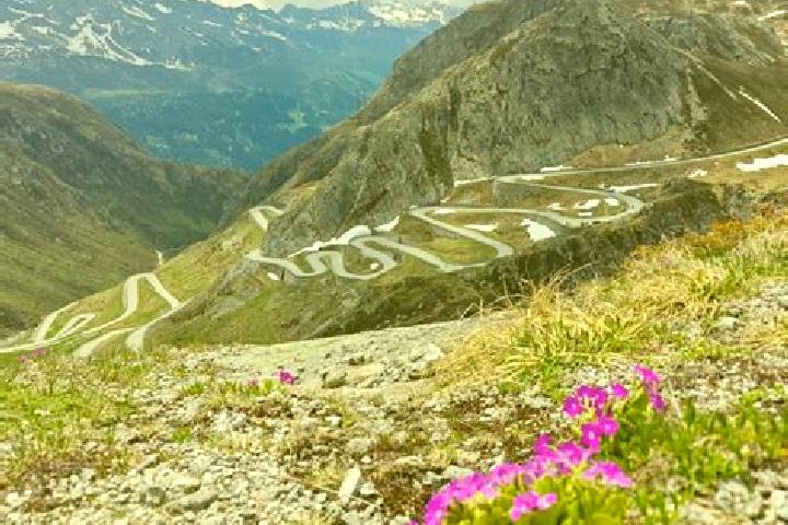 Mia, 22 — Escort in Airolo, Switzerland