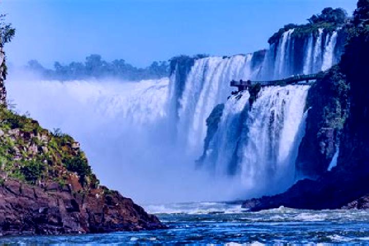 Mia, 22 — Escort in Sao Miguel do Iguacu, Brazil