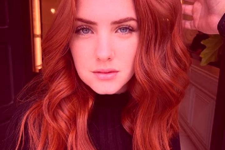 Mia, 23, a auburn blue-eyed european companion based in Zakiyah. Offering Travel Companion, Erotic Massage, BDSM. Available for incall and outcall, day and e...