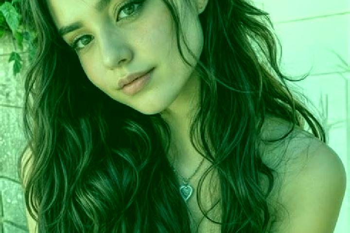 Mia, 23, a brunette hazel-eyed middle eastern companion based in Macclenny. Offering Girlfriend Experience, Massage, OWO, Prostate Massage, Dinner Date. Avai...