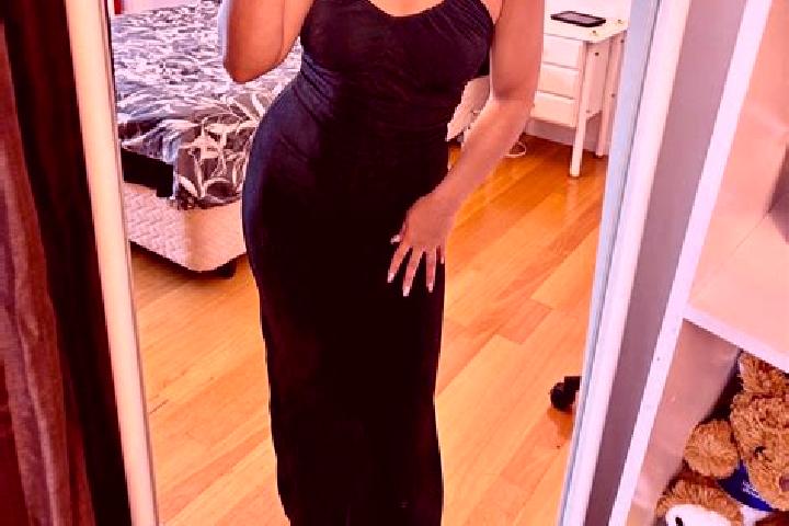 Mia, 23 — Escort in Saint Albans, Australia
