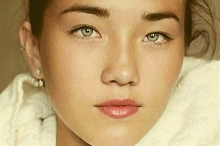 Mia, 24, a black grey-eyed caucasian companion based in Iver Heath. Offering Roleplay, Dinner Date, Fetish. Available for incall and outcall, overnight booki...