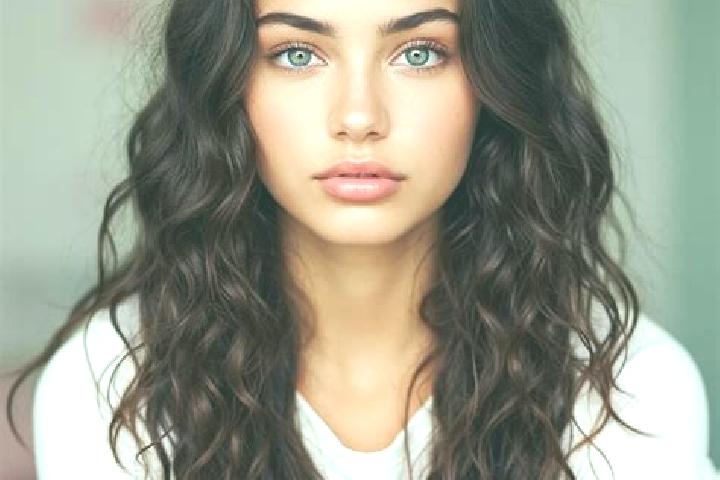 Mia, 24, a brunette amber-eyed mediterranean companion based in Avon Center. Offering GFE, Erotic Massage, Dinner Date, Prostate Massage. Available for incal...