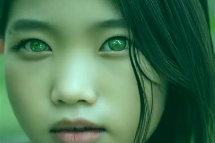 Mia, 24, a brunette green-eyed asian companion based in Torre Bormida. Offering Prostate Massage, Couples, Overnight, Domination, Striptease. Available for i...