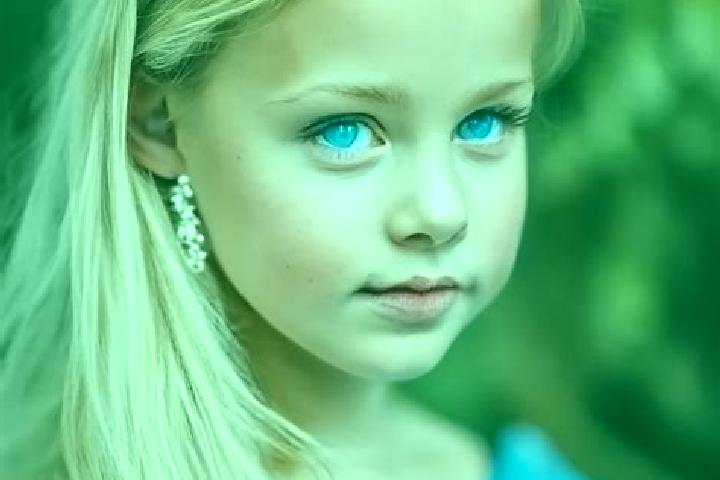 Mia, 25, a blonde blue-eyed mixed companion based in Gargur. Offering Party Girl, Striptease, BDSM. Available for incall and outcall, day and evening dates.