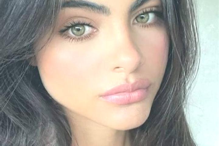 Mia, 25, a brunette green-eyed middle eastern companion based in Archway. Offering Girlfriend Experience, Fetish, Striptease, Deep French Kissing. Available ...