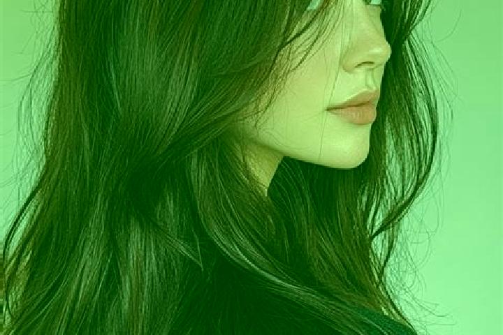 Mia, 26, a auburn brown-eyed caucasian companion based in Las Sabanas. Offering Tantra, Overnight, Prostate Massage. Available for incall and outcall, overni...