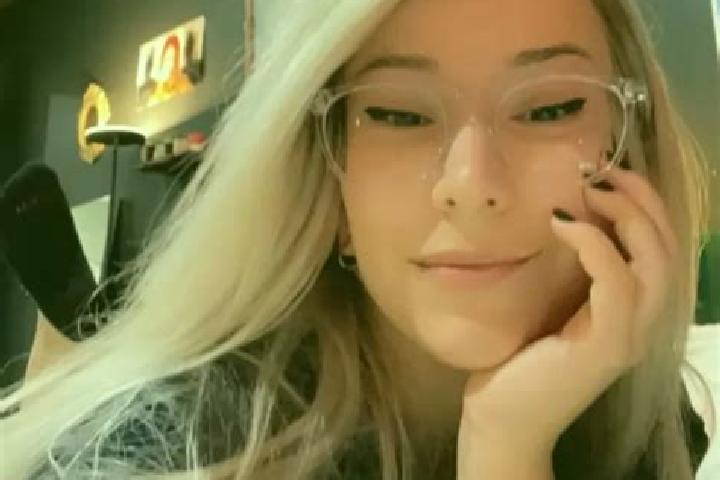 Mia, 26, a blonde grey-eyed indian companion based in Woerth am Rhein. Offering Duos, Overnight, Girlfriend Experience, Couples, BDSM. Available for incall a...