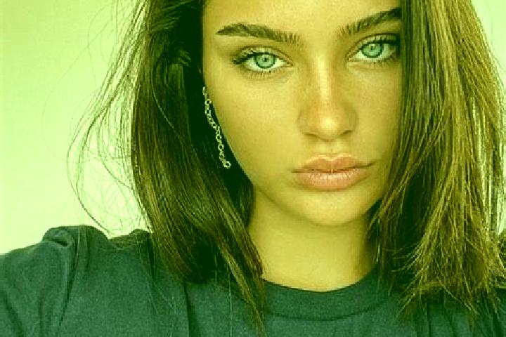 Mia, 26, a brunette blue-eyed ebony companion based in Samburat. Offering Overnight, BDSM, CIM, Couples. Available for incall and outcall, day and evening da...