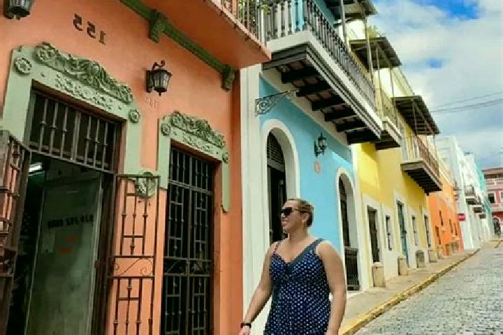 Mia, 26 — Escort in Aragues del Puerto, Spain
