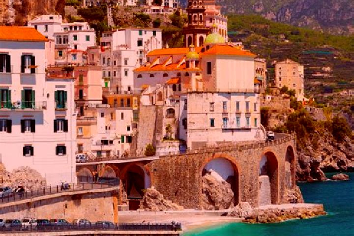 Mia, 26 — Escort in Limone Piemonte, Italy