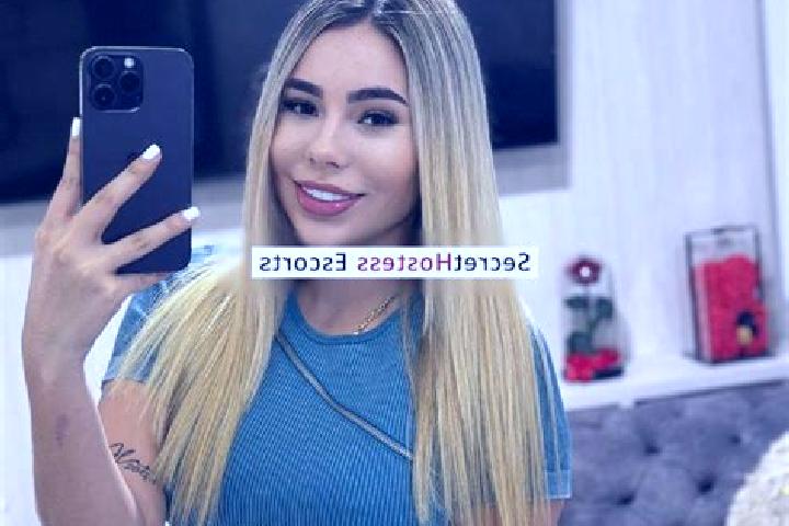 Mia, 26 — Escort in Santo Domingo (La Cascada), Mexico