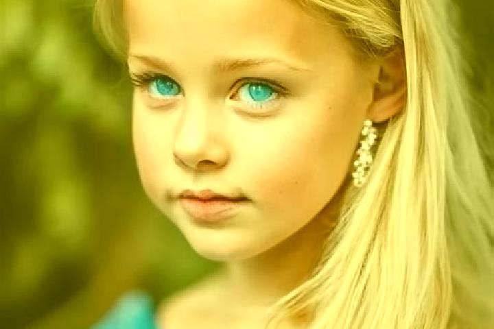 Mia, 27, a blonde blue-eyed asian companion based in Elotepec. Offering Massage, Travel Companion, Party Girl, OWO, Dinner Date. Available for incall and out...