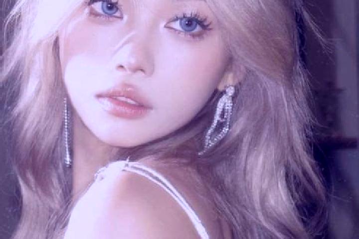 Mia, 27, a blonde grey-eyed asian companion based in Mareau-aux-Pres. Offering Tantra, Overnight, A-Level. Available for incall and outcall, overnight bookin...
