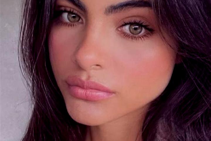 Mia, 27, a brunette hazel-eyed caribbean companion based in San Martin Chamizal. Offering Domination, Dinner Date, Party Girl, Duos. Available for incall and...