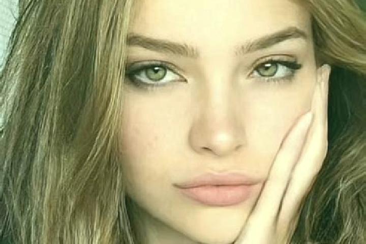 Mia, 27, a chestnut hazel-eyed european companion based in Ferin. Offering Girlfriend Experience, Party Girl. Available for incall and outcall, day and eveni...