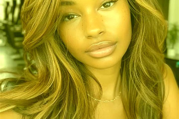 Mia, 27, a dark blonde dark-eyed mixed companion based in Saticoy. Offering Overnight, Erotic Massage, Tantra. Available for incall and outcall, day and even...