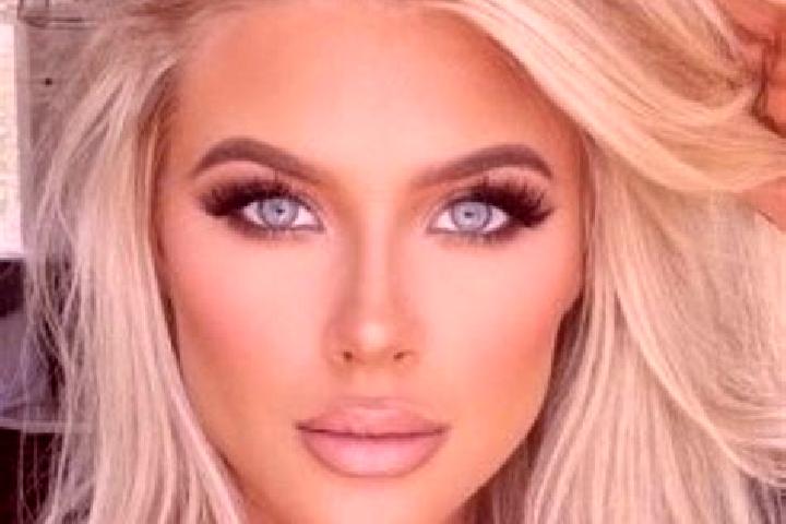 Mia, 27, a platinum blonde amber-eyed caribbean companion based in Sepulveda. Offering Erotic Massage, Girlfriend Experience. Available for incall and outcal...