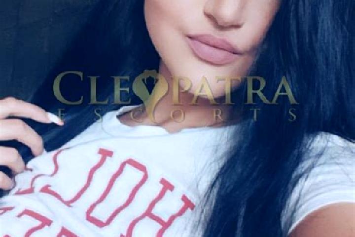 Mia, 27, a red dark-eyed mediterranean companion based in Santa Luce. Offering Tantra, Striptease, Domination, OWO. Available for incall and outcall, overnig...