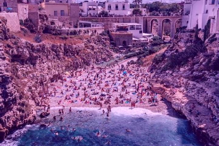 Mia, 27 — Escort in Praia a Mare, Italy