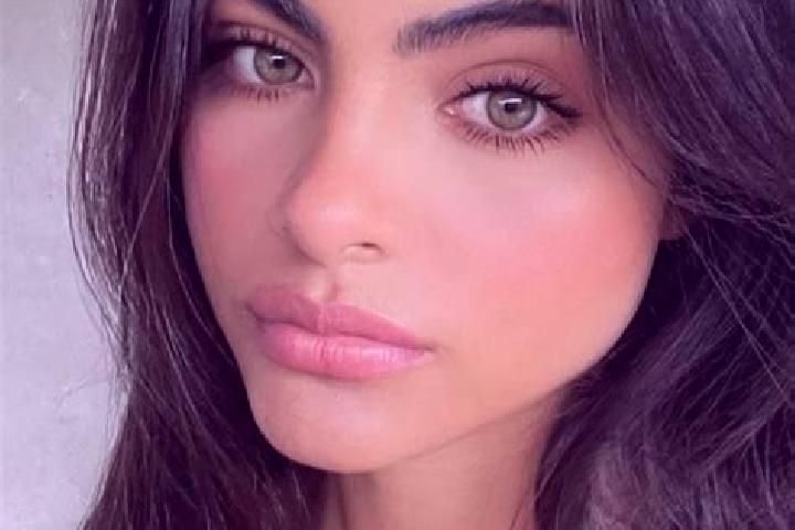 Mia, 28, a black hazel-eyed european companion based in Jaraicejo. Offering Domination, Fetish, Couples, Overnight, Prostate Massage. Available for incall an...