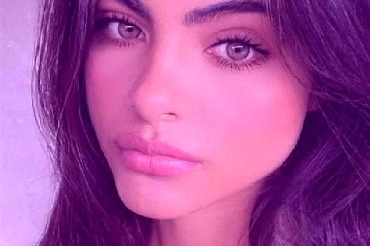Mia, 28, a brunette dark-eyed indian companion based in Chester Heights. Offering 69, Prostate Massage, Dinner Date. Available for incall and outcall, day an...