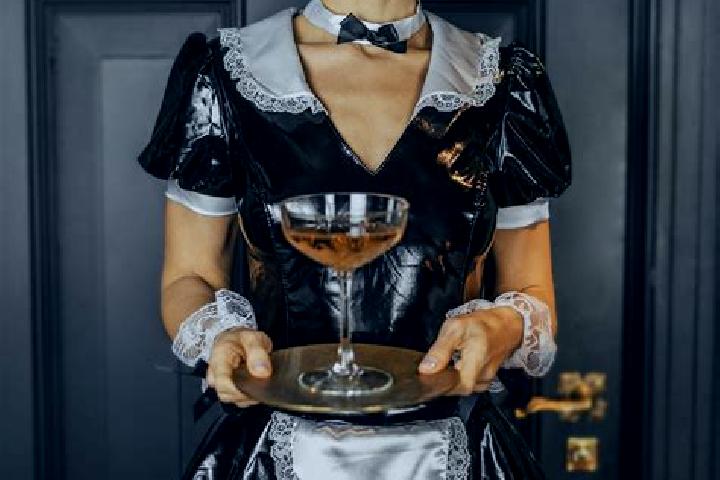 Mia, 28, a dark blonde dark-eyed caucasian companion based in Mouscron. Offering Striptease, GFE, BDSM, Couples, Domination. Available for incall and outcall...