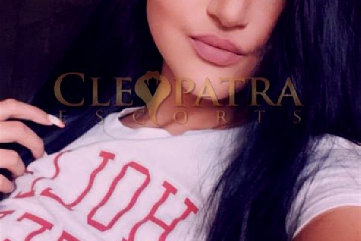 Mia, 28, a red blue-eyed indian companion based in Unidad Grajales INFONAVIT. Offering Domination, A-Level, Dinner Date, Tantra, OWO. Available for incall an...