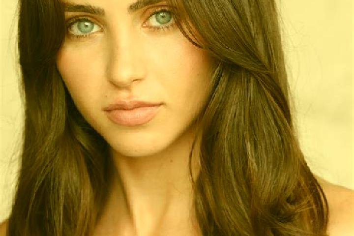 Mia, 29, a blonde brown-eyed middle eastern companion based in Pontinvrea. Offering Duos, Erotic Massage, Party Girl. Available for incall and outcall, day a...