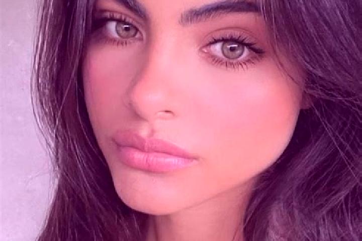 Mia, 29, a brunette green-eyed caucasian companion based in Kurumul. Offering GFE, CIM, Domination. Available for incall and outcall, overnight bookings avai...