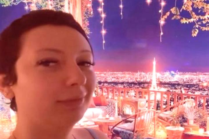Mia, 29 — Escort in Le Plessis-Mace, France