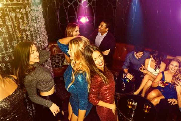 Mia, 30, a brunette grey-eyed asian companion based in Le Fidelaire. Offering Striptease, Party Girl, Prostate Massage. Available for incall and outcall, ove...