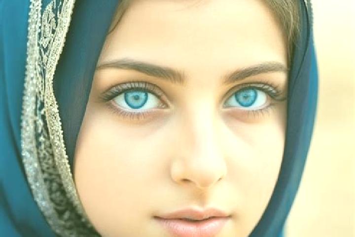 Mia, 30, a dark blonde grey-eyed middle eastern companion based in Caldas Brandao. Offering CIM, Dinner Date, Erotic Massage, Fetish. Available for incall an...